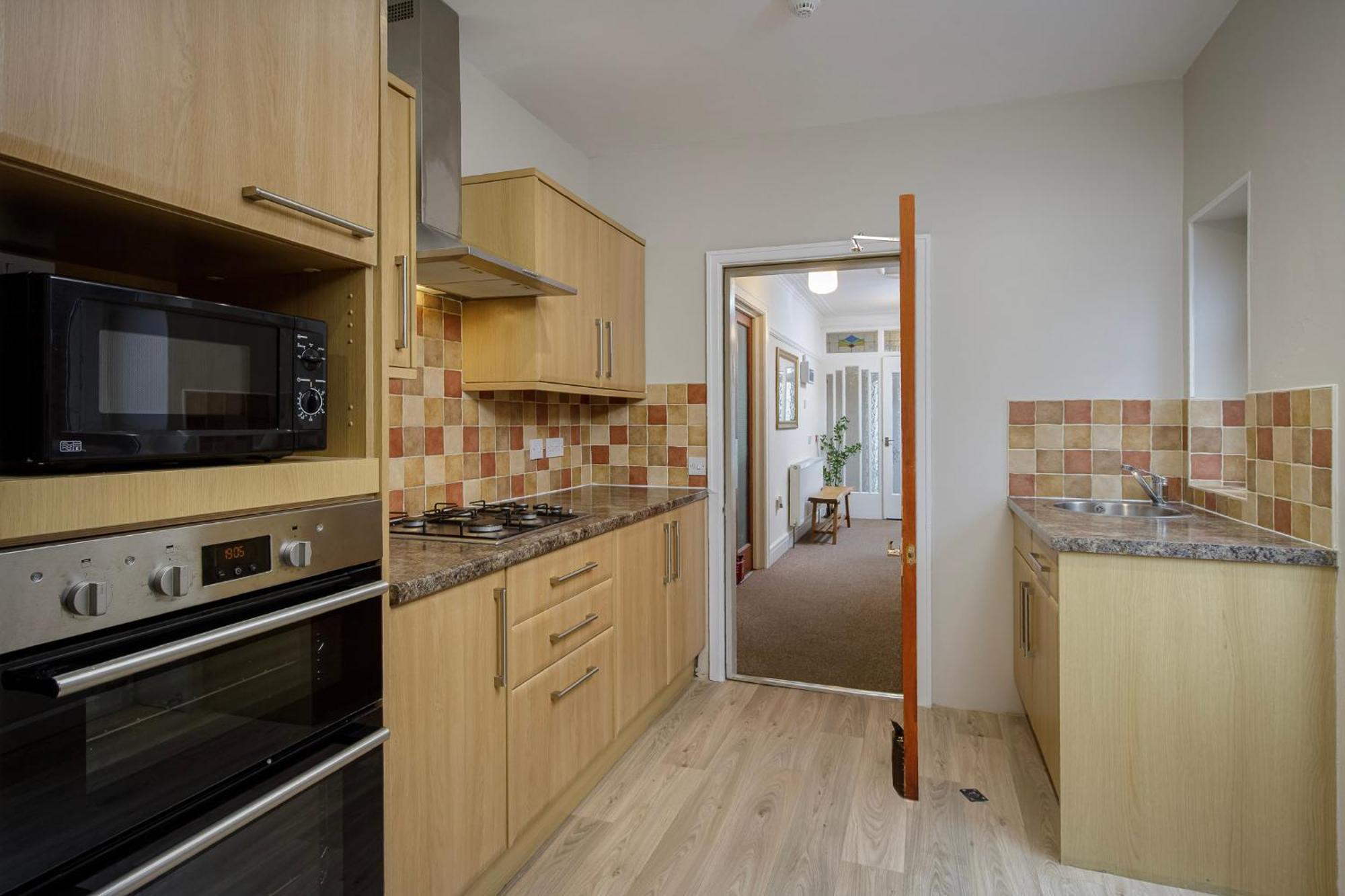 Arnside - Spacious 10-Bedroom Seaside Cottage 블랙풀 외부 사진